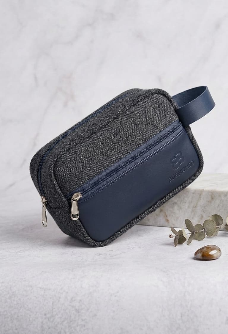The Nomad Pouch